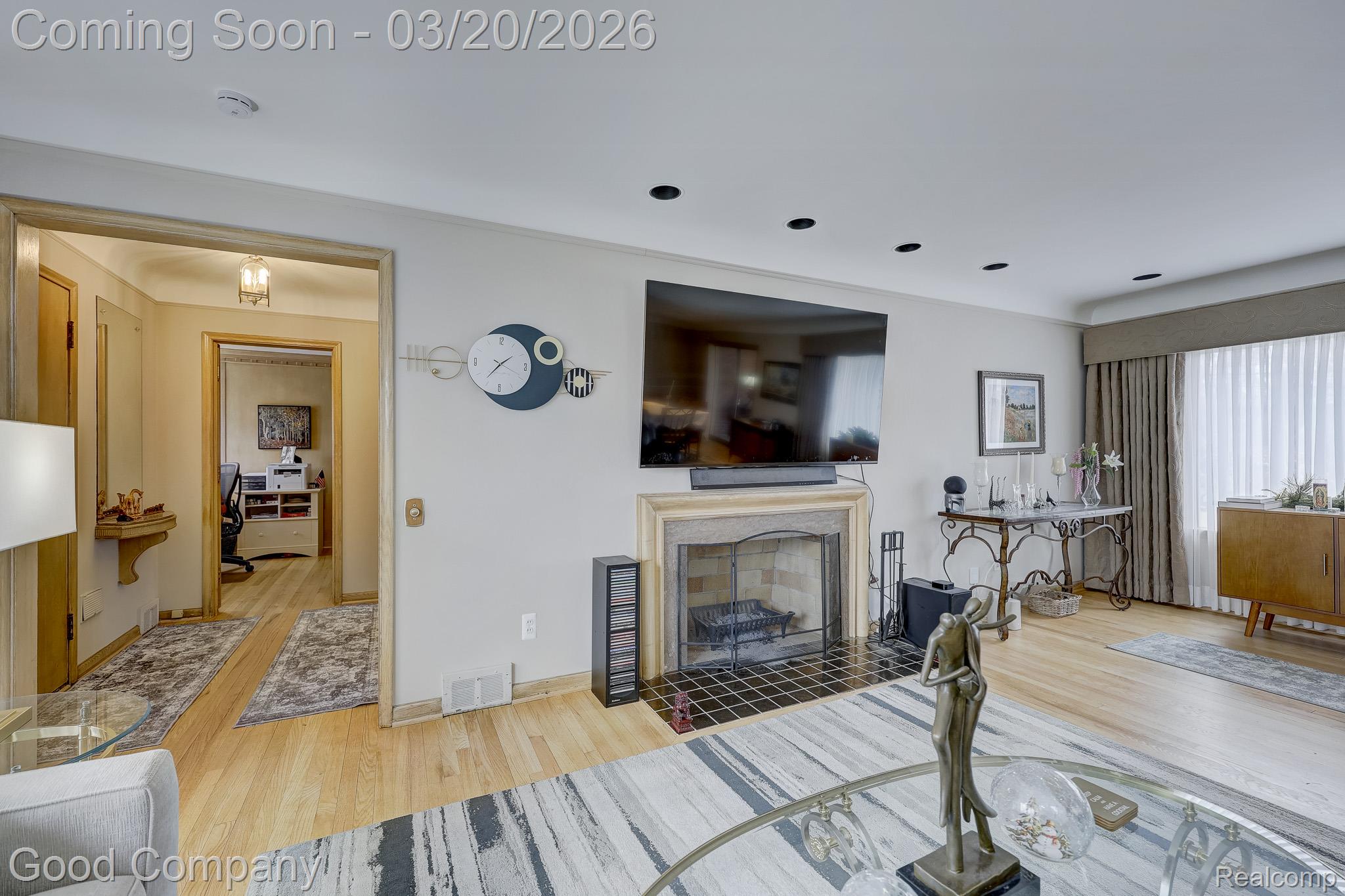 1557 Lochmoor Boulevard