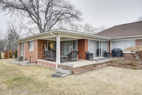 Tiny photo for 1557 Lochmoor Boulevard, Grosse Pointe City, MI 48236 (MLS # 20261014871)