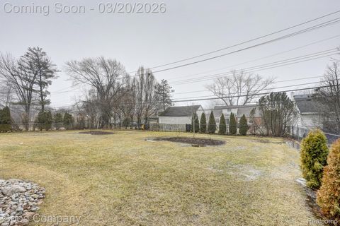 Tiny photo for 1557 Lochmoor Boulevard, Grosse Pointe City, MI 48236 (MLS # 20261014871)