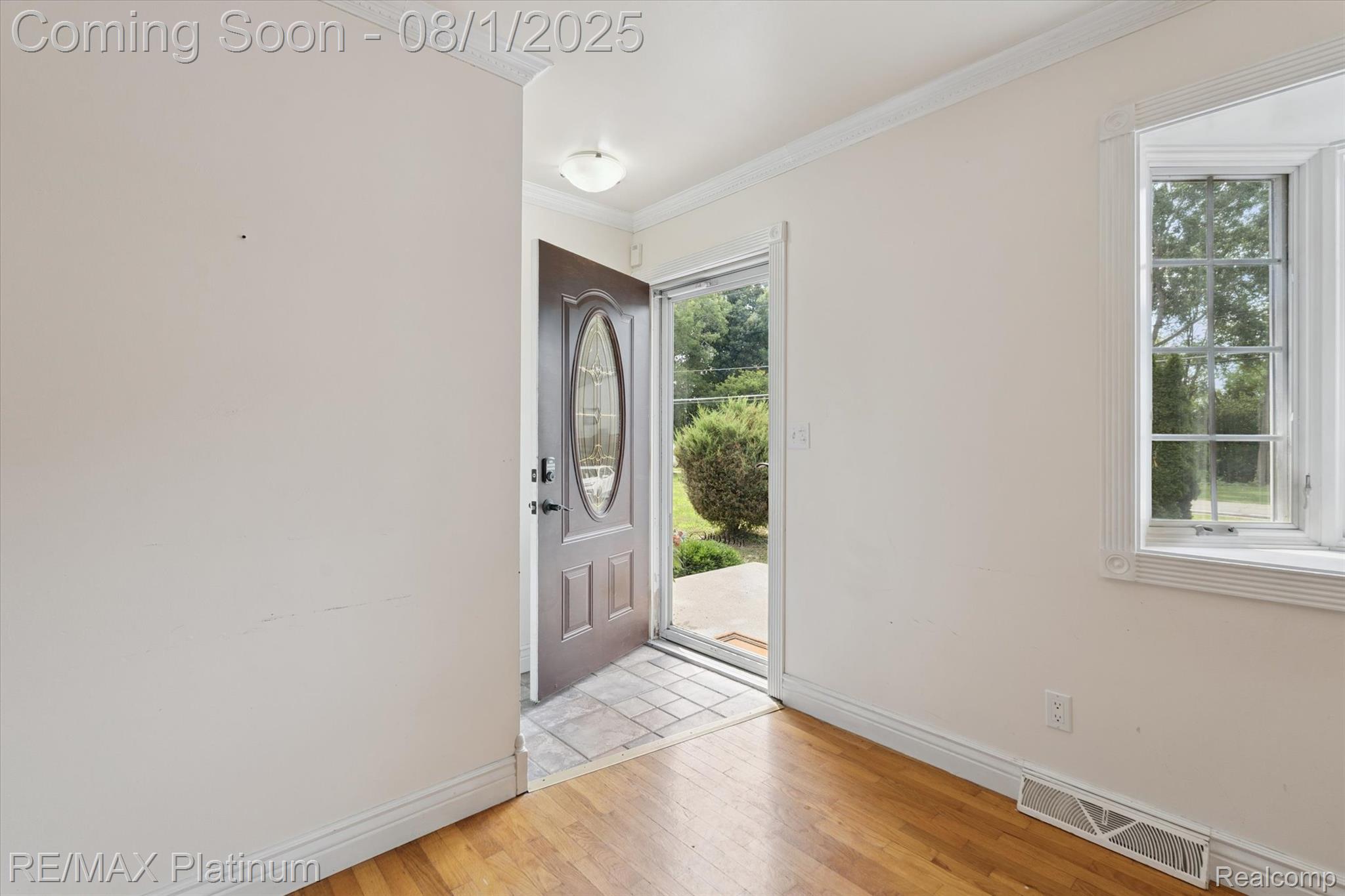 3302 Rolston Road
