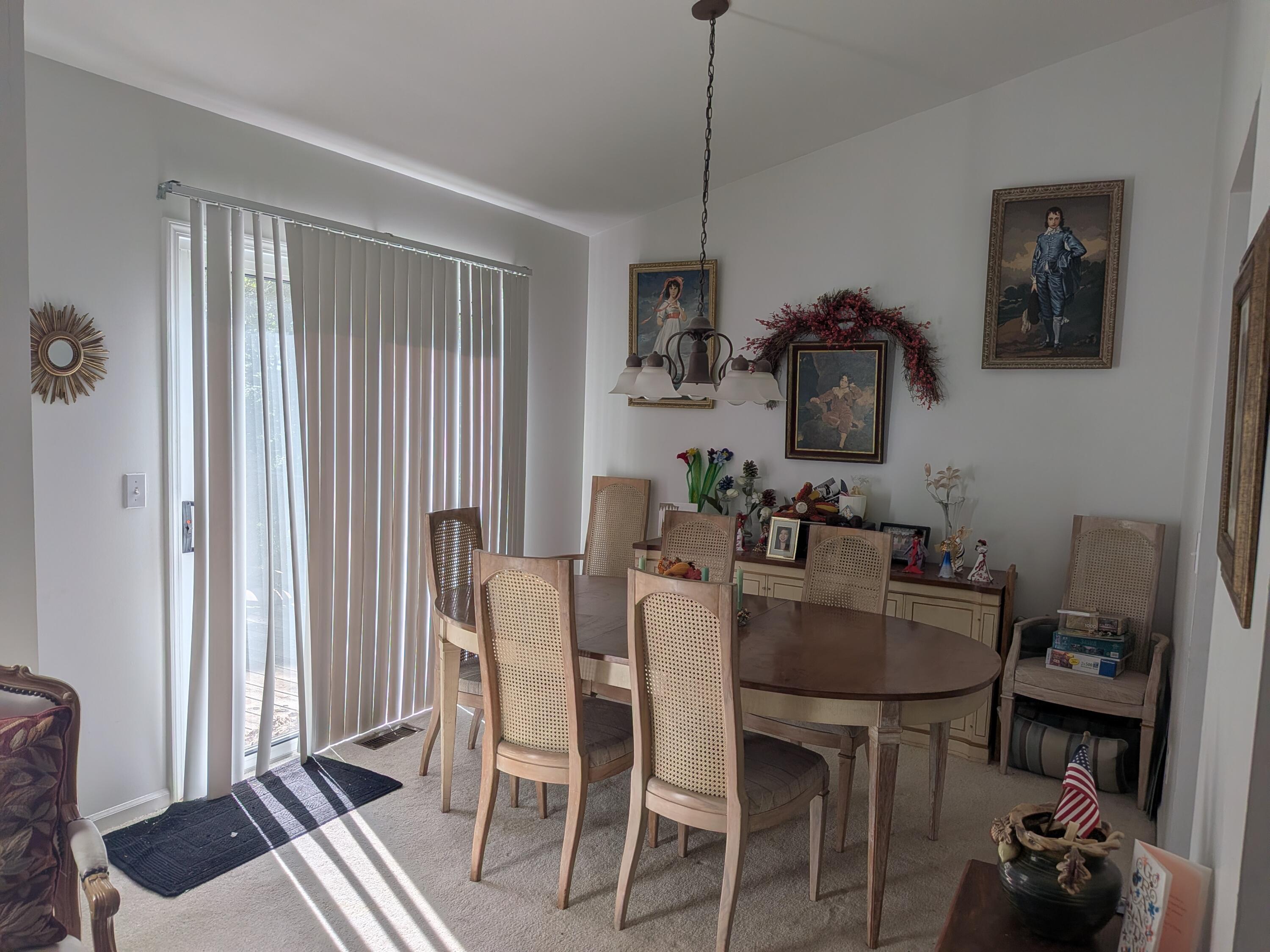 619 Hill Crest Court