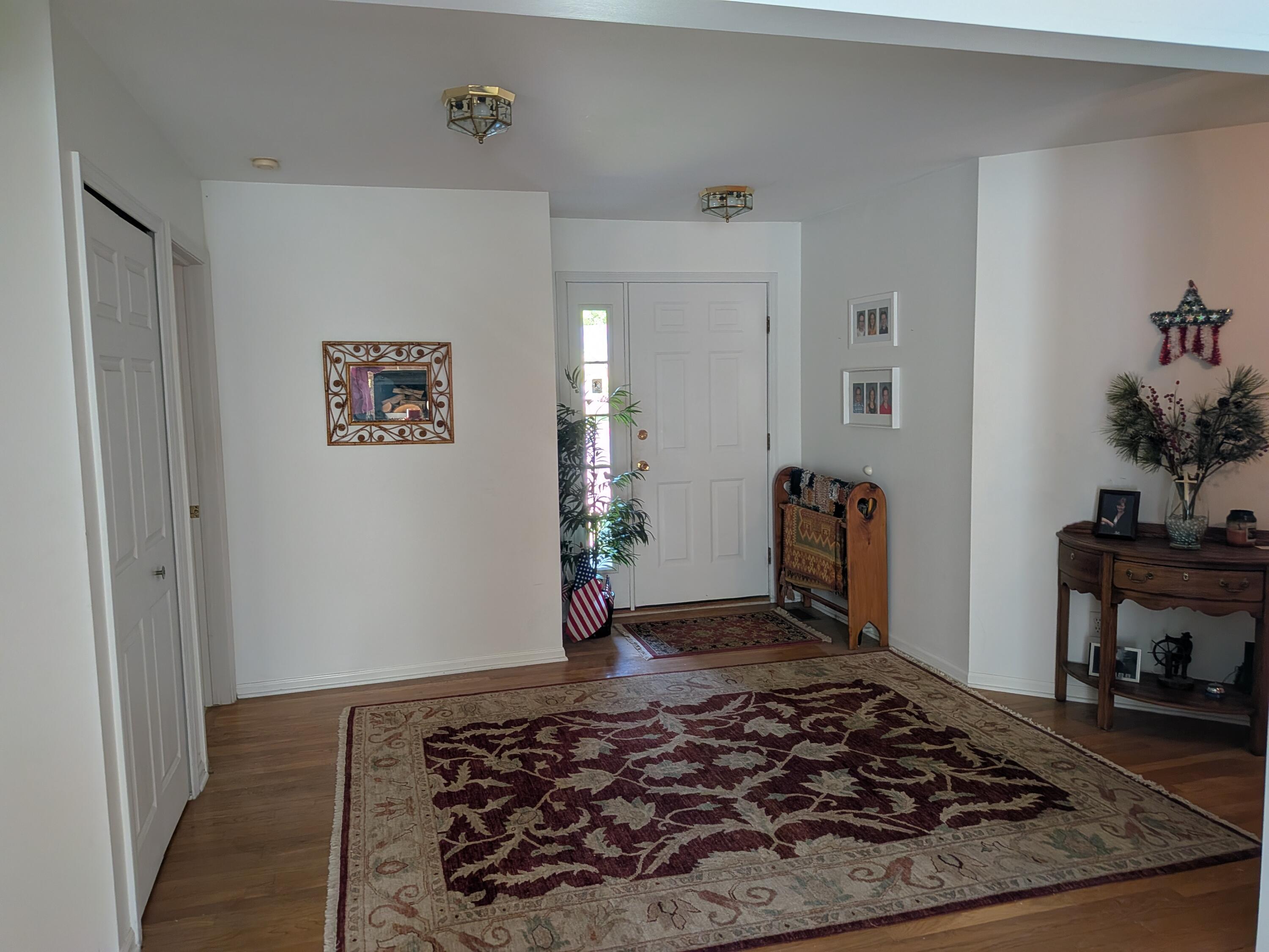 619 Hill Crest Court