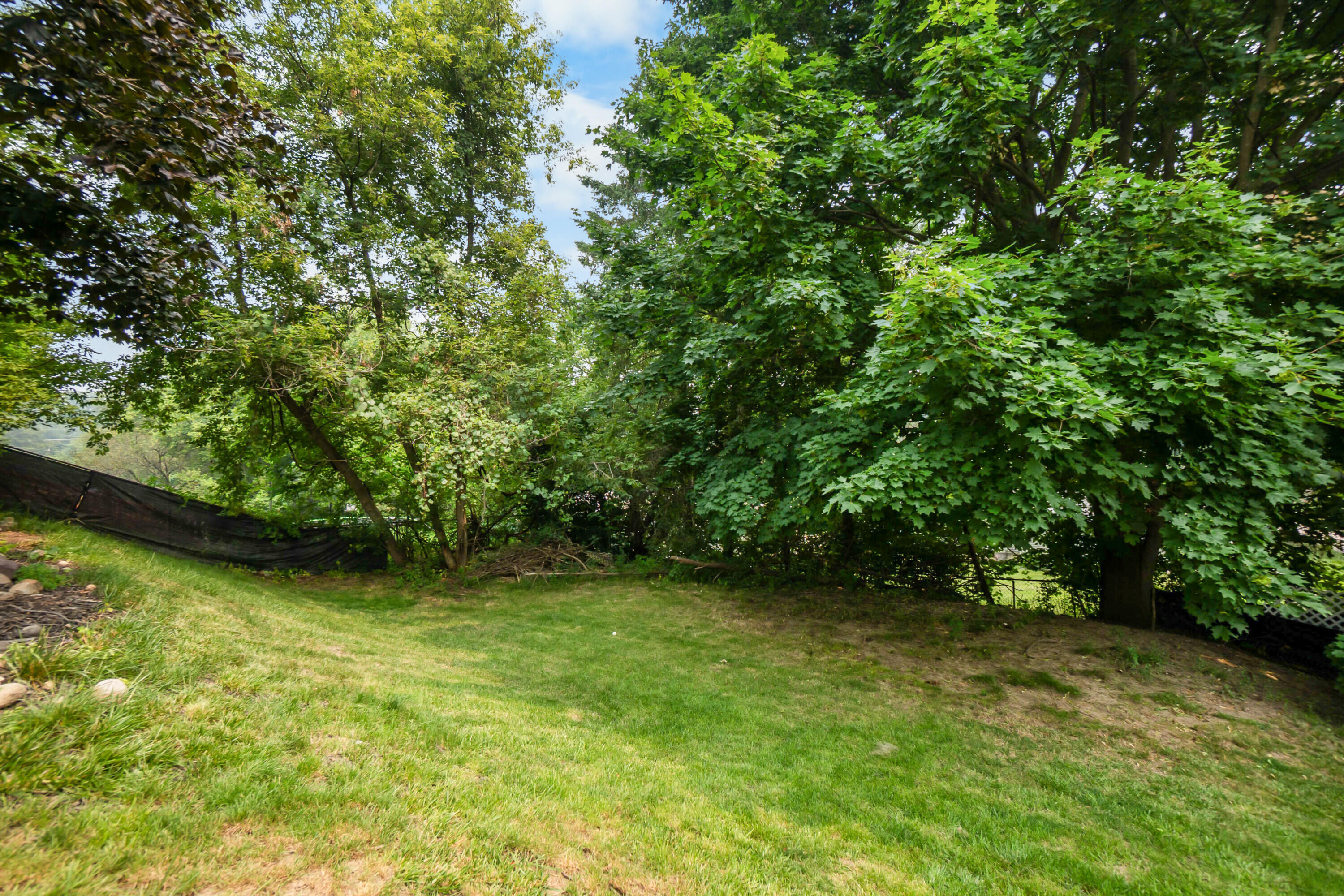 906 Squire Lane