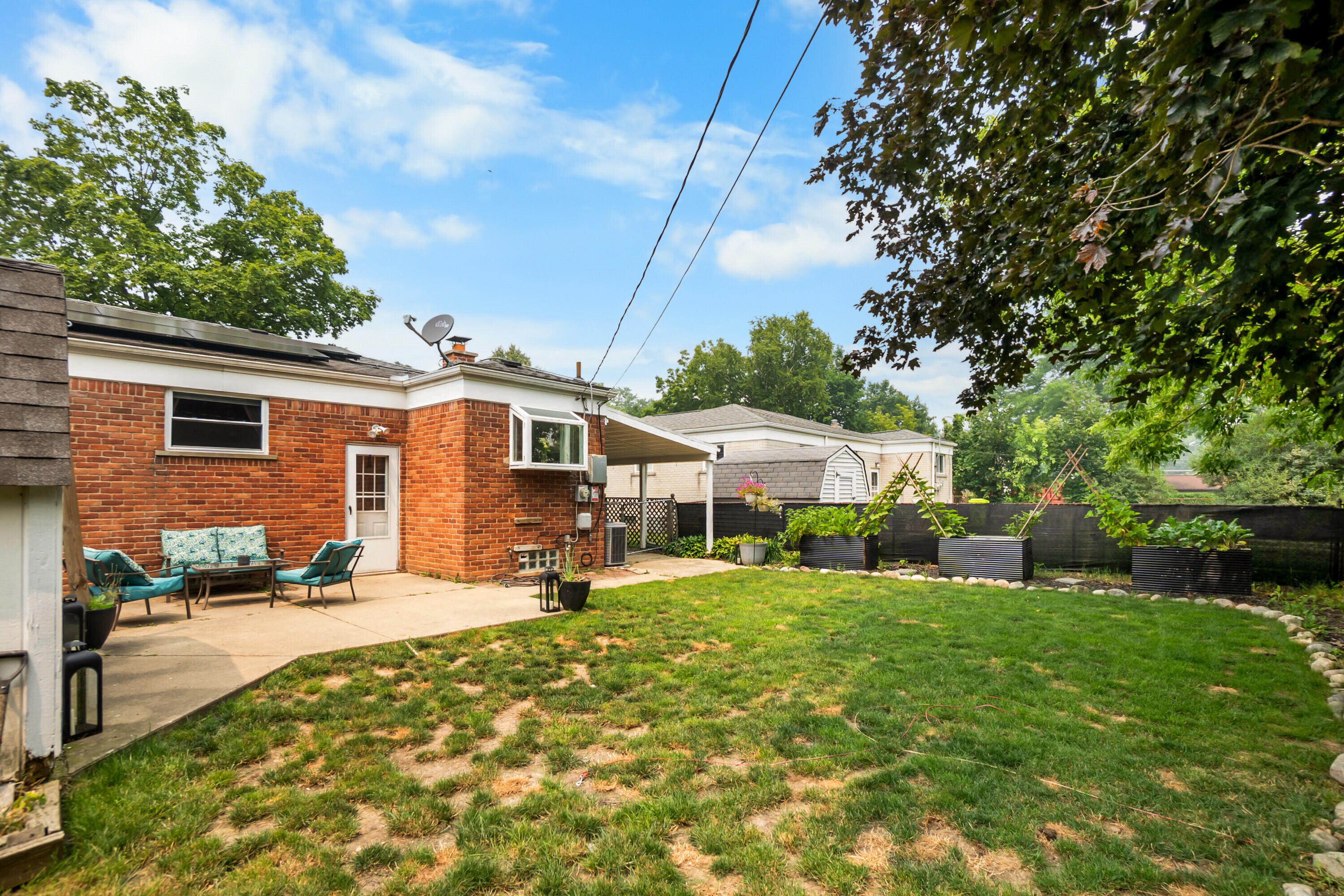 906 Squire Lane