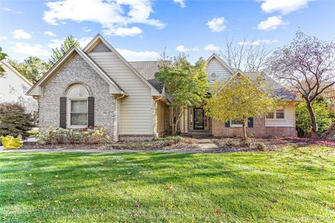 7185 Aaronway Drive West Bloomfield Charter Township MI 48324