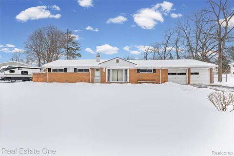 1632 Bolton Street Walled Lake City MI 48390