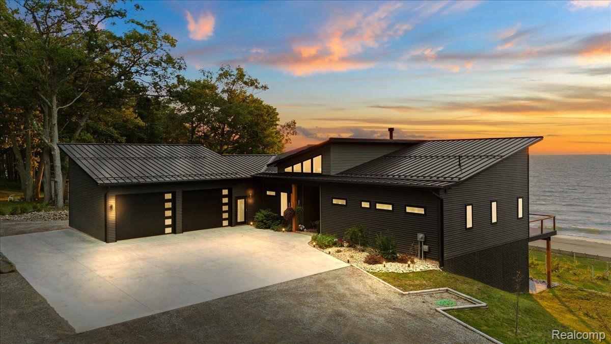 Harrisville City, Michigan 48740, United States, 3 Bedrooms Bedrooms, ,4 BathroomsBathrooms,Residential,Active,210379