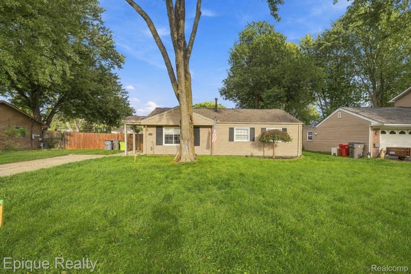 37106 FARLEY ST, CLINTON TOWNSHIP, MI 48036 - Image b8f725769752fe763480584bfdbd4c8d/3931152120
