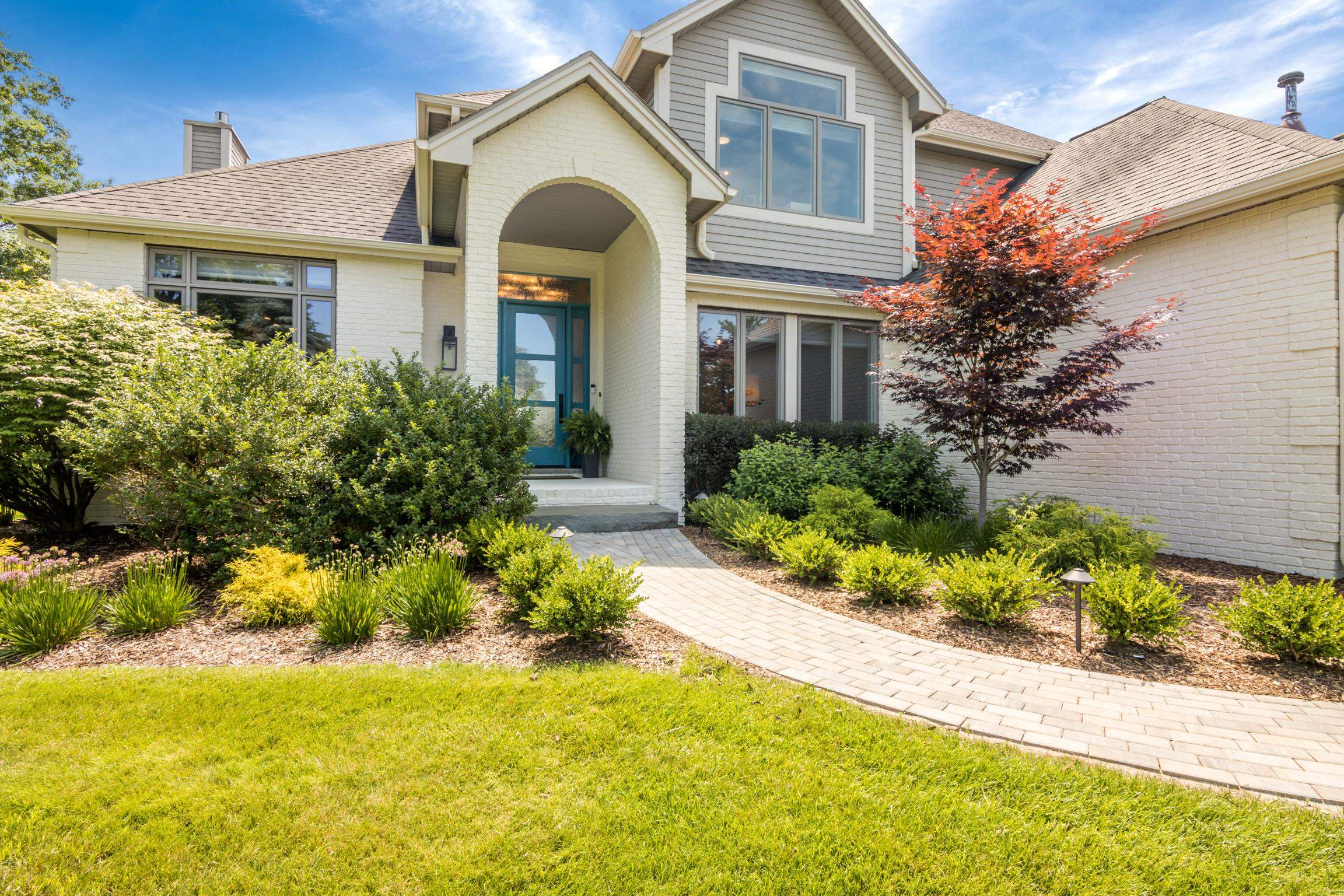 9546 Eastridge Drive