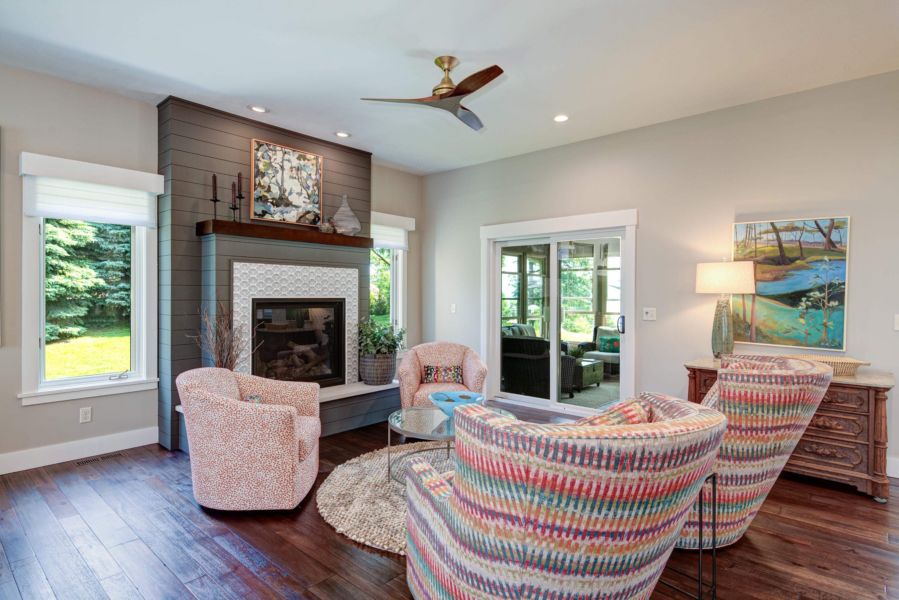 9546 Eastridge Drive