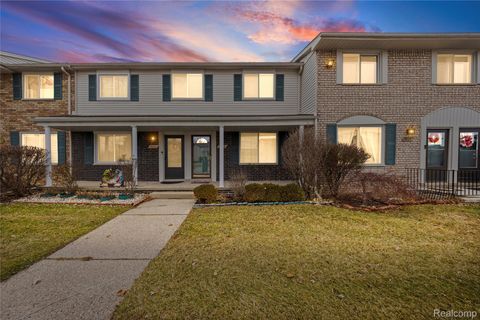 38113 Lordstown Drive 43 Sterling Heights City MI 48312