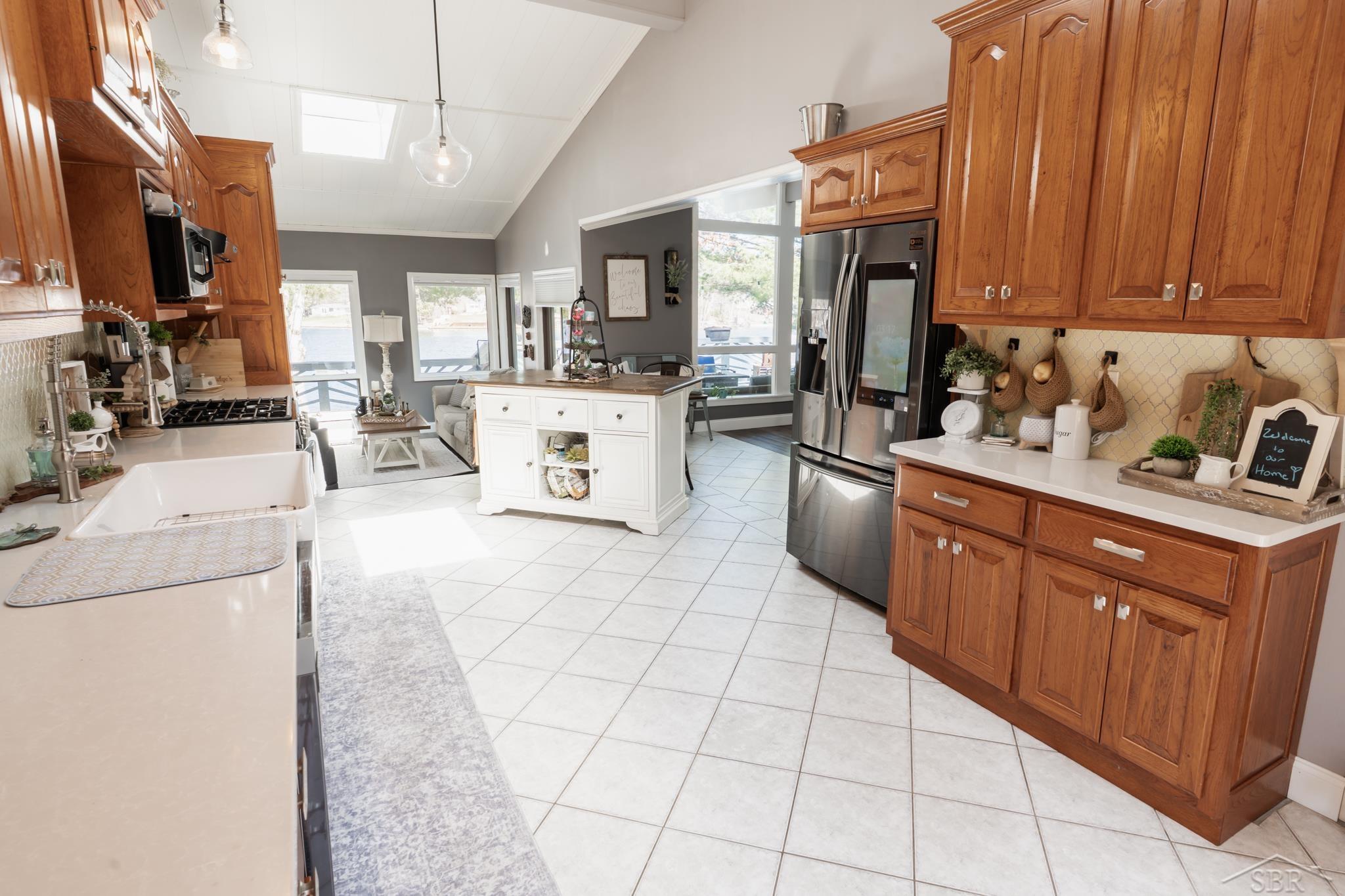 7841 Peninsular Drive