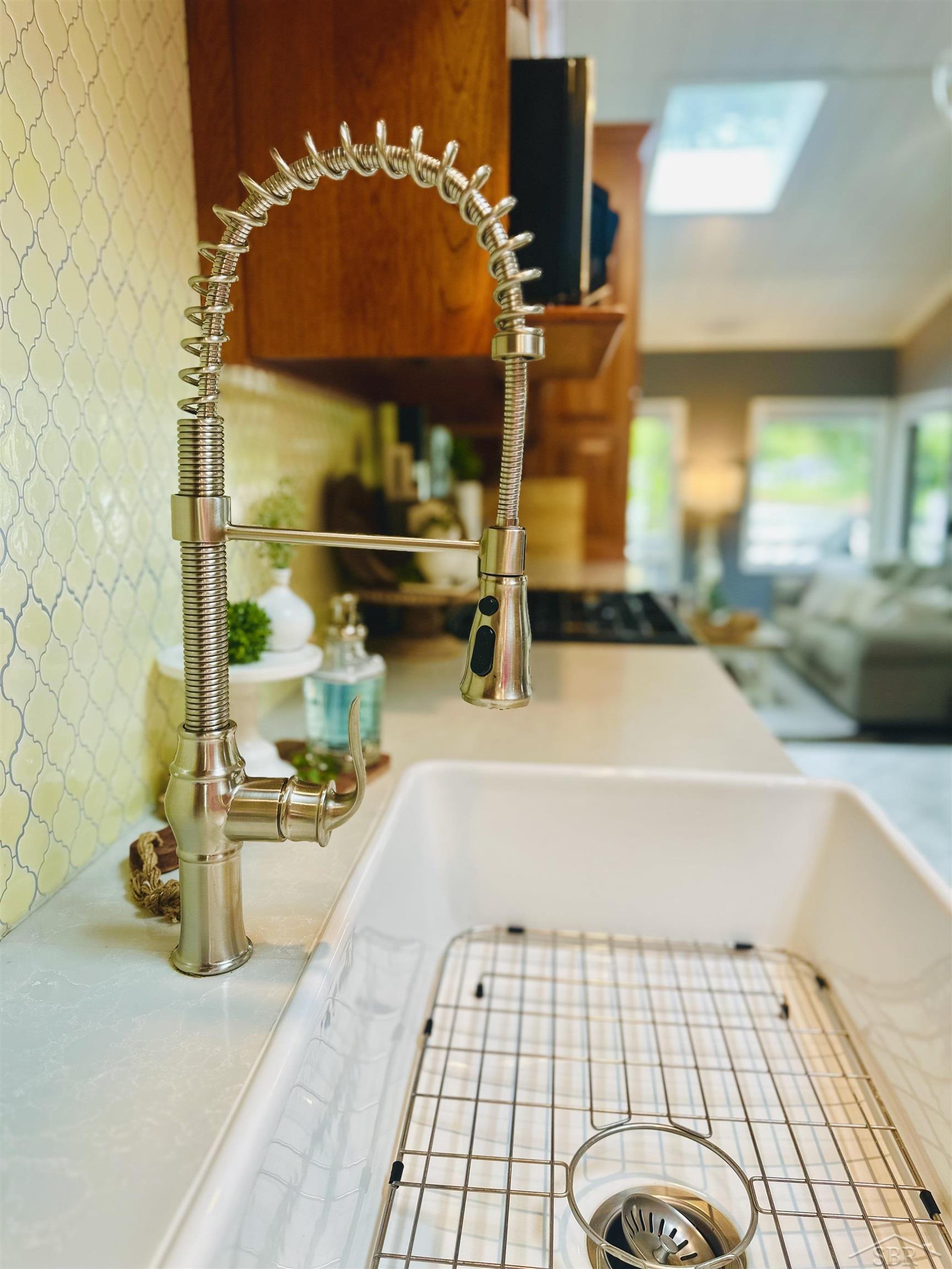 7841 Peninsular Drive