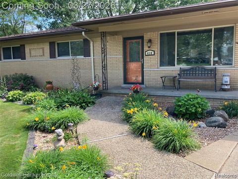 410 Spezia Drive Oxford Charter Township MI 48371