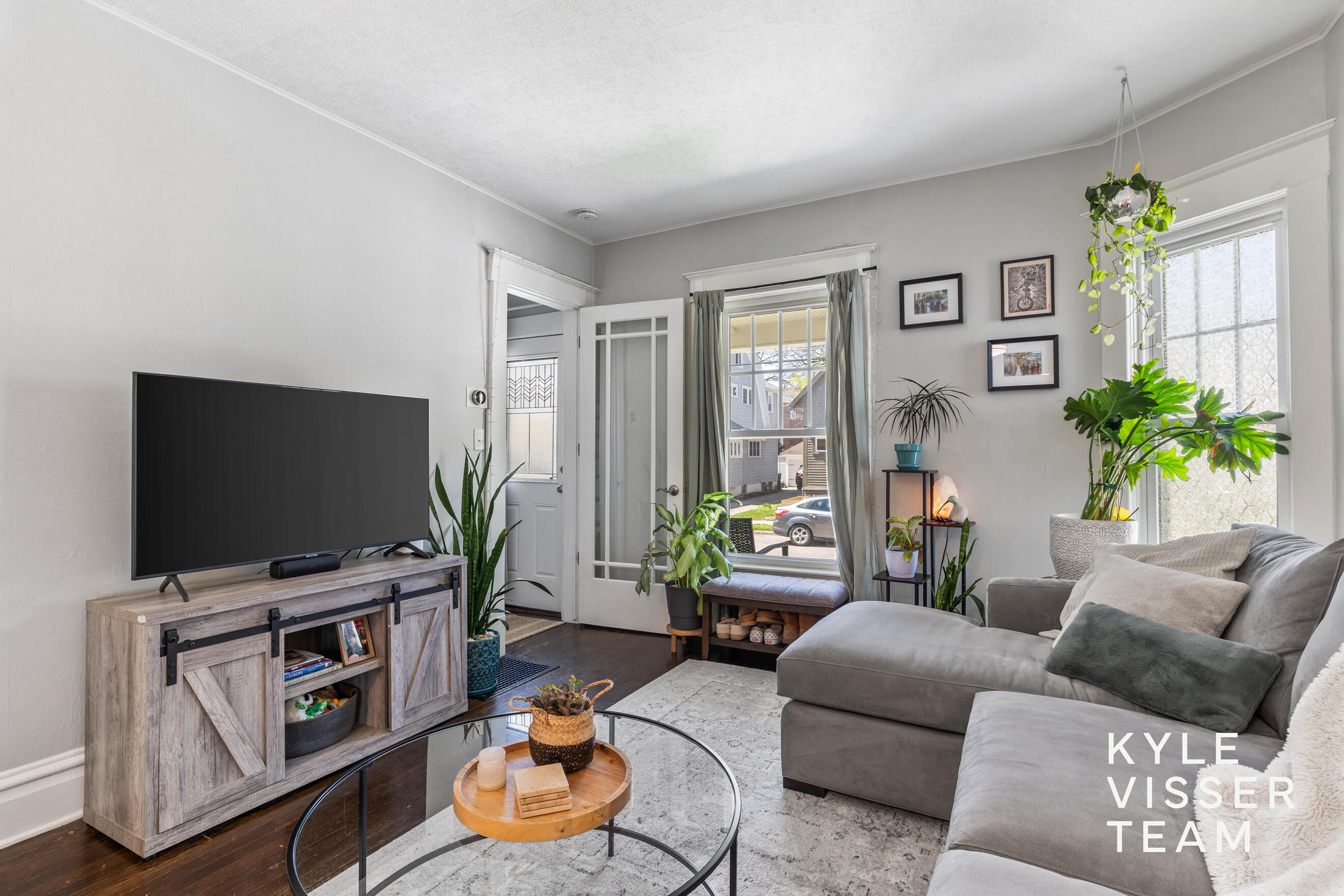 622 Gladstone Drive SE