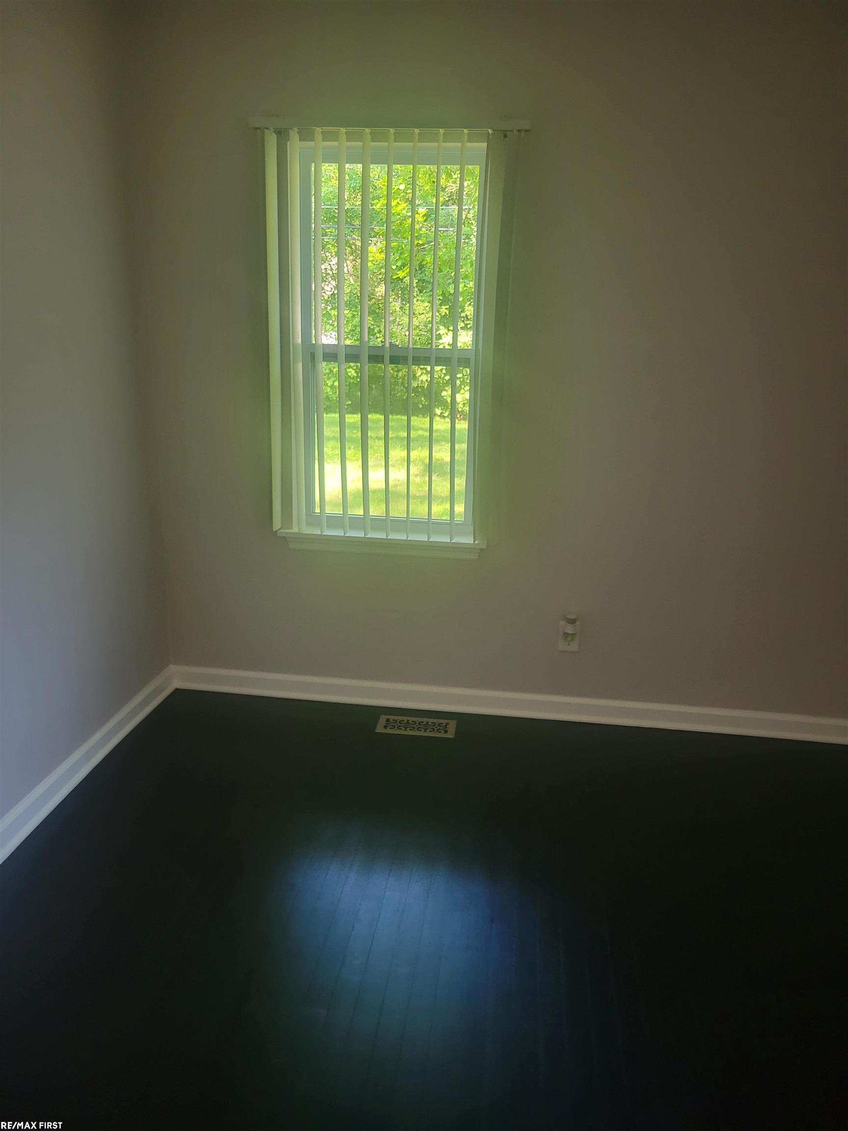 21441 Atlantic Avenue