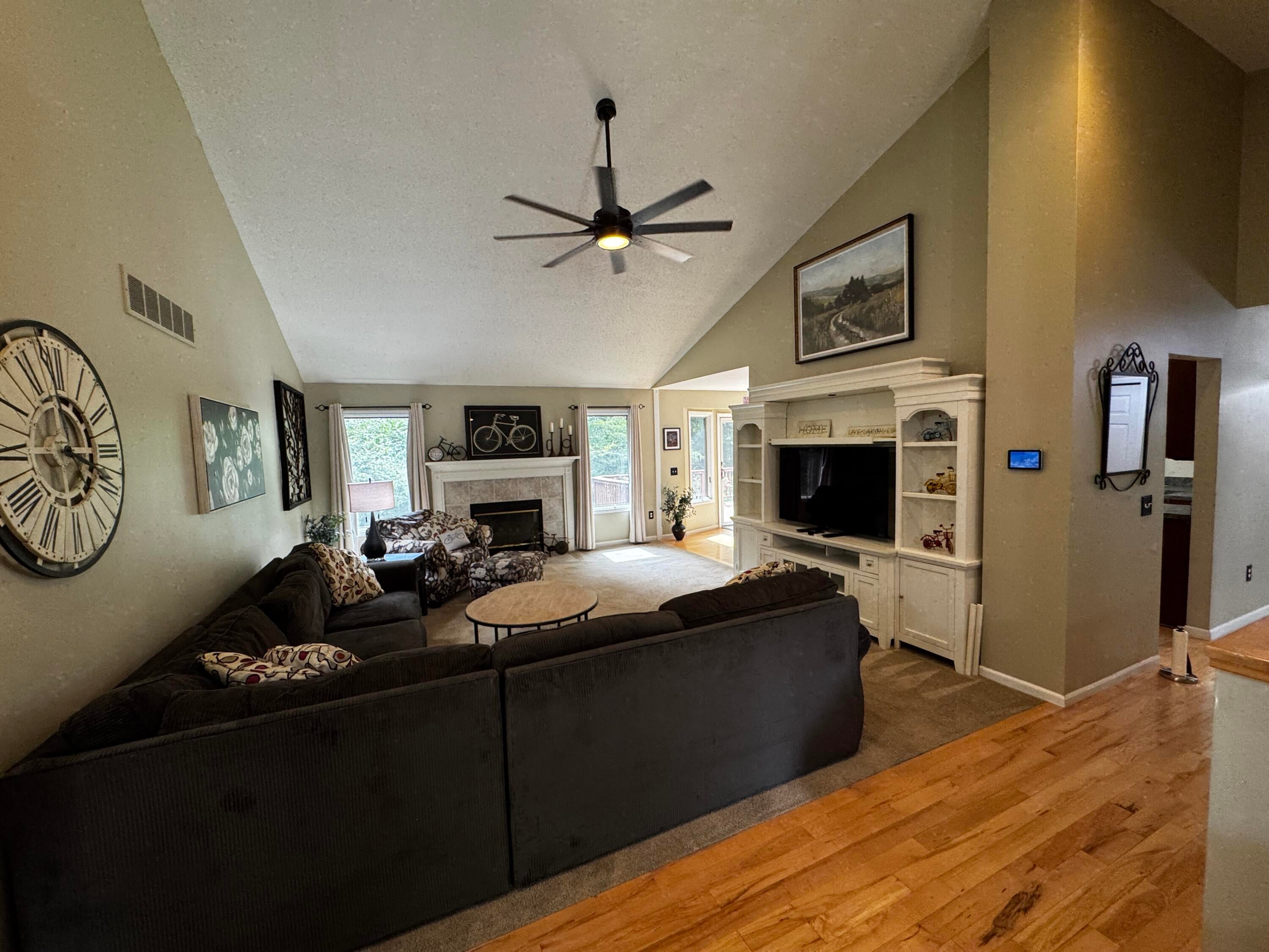 2005 Chestnut Crescent