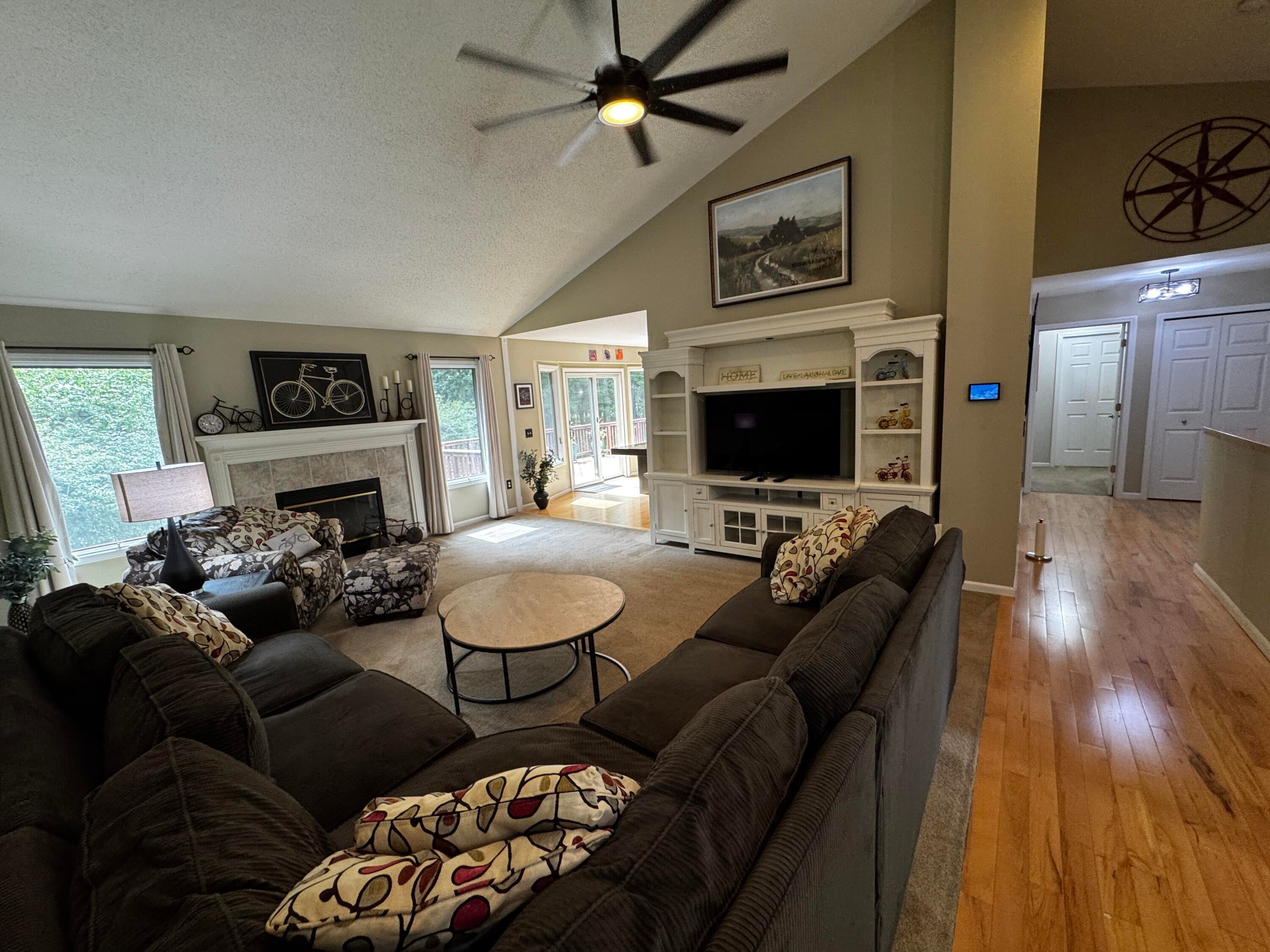 2005 Chestnut Crescent