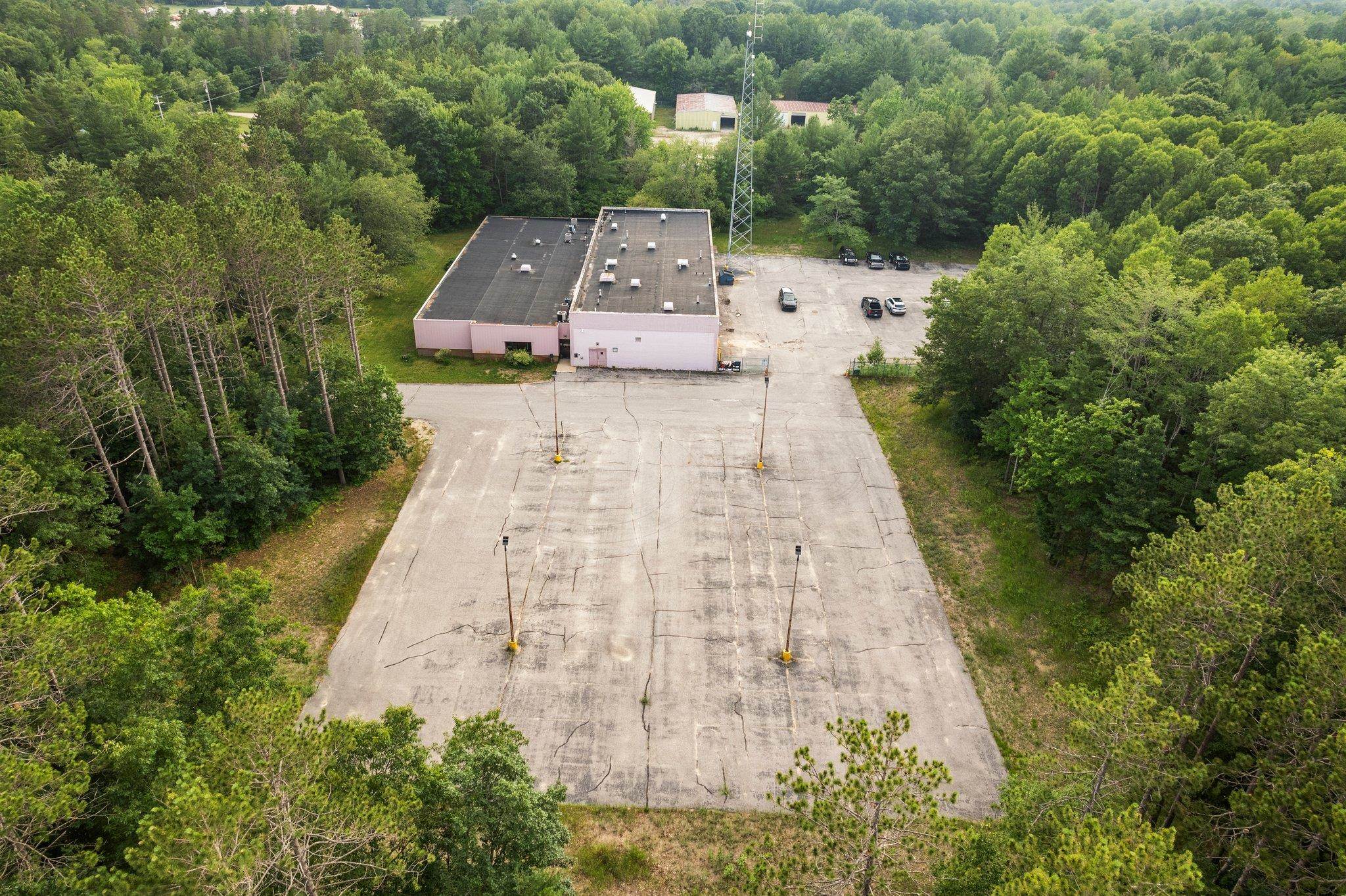 890 Island Lake Road