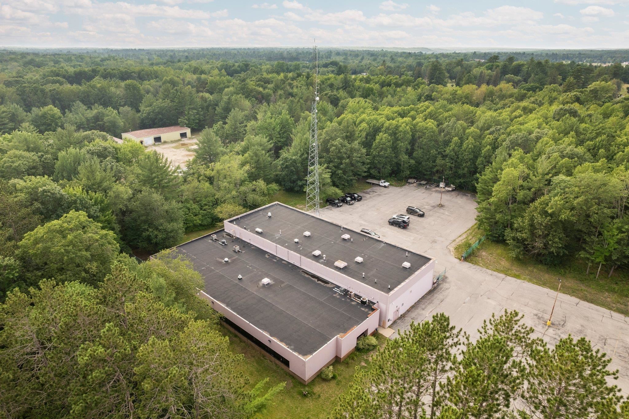 890 Island Lake Road