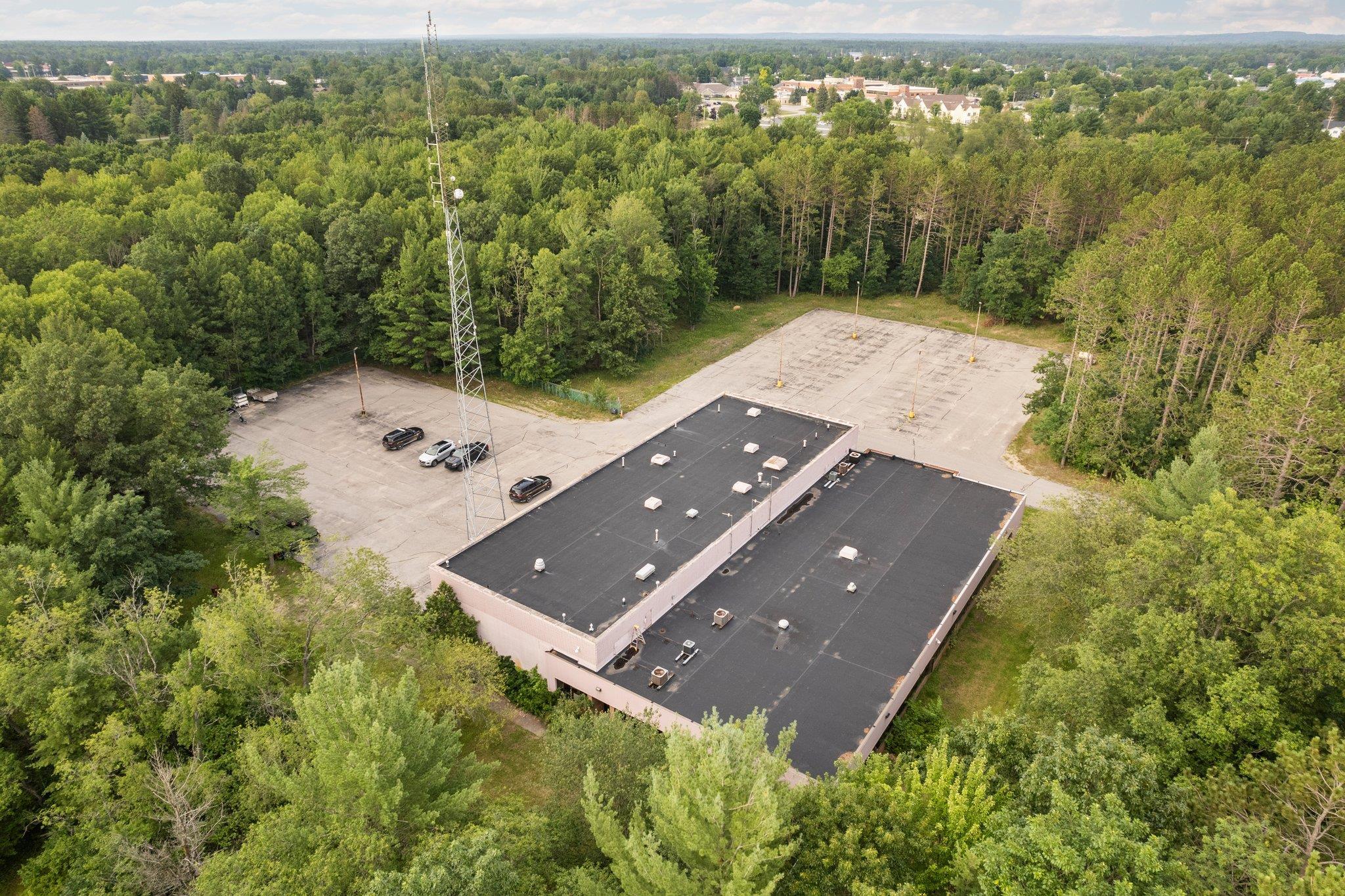 890 Island Lake Road