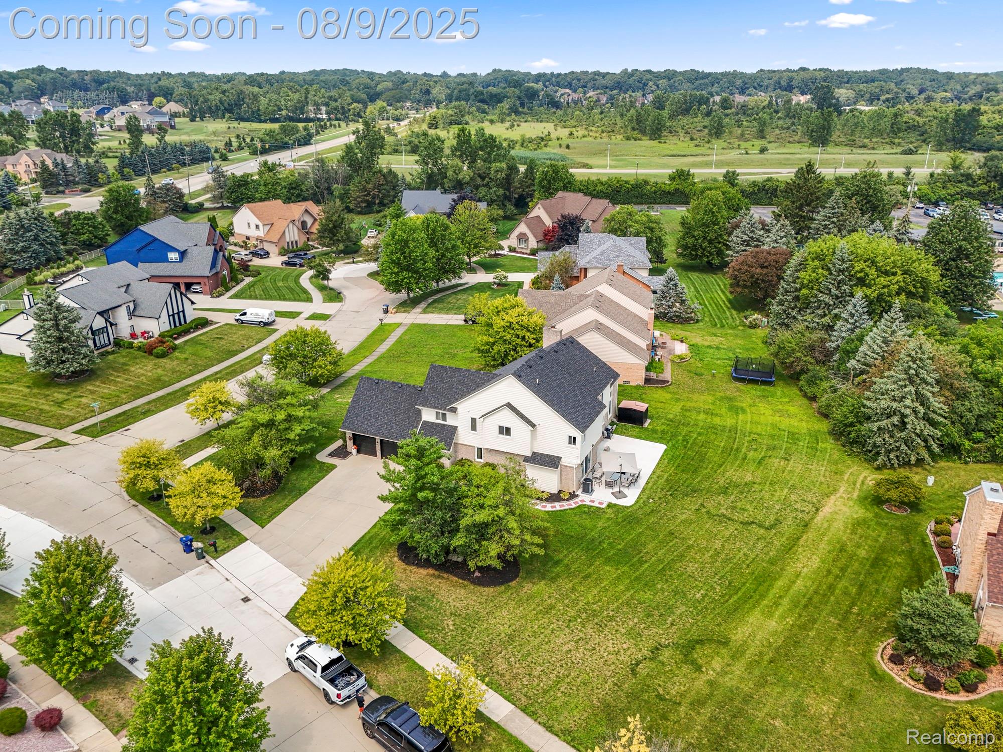 8140 N Pointe Court