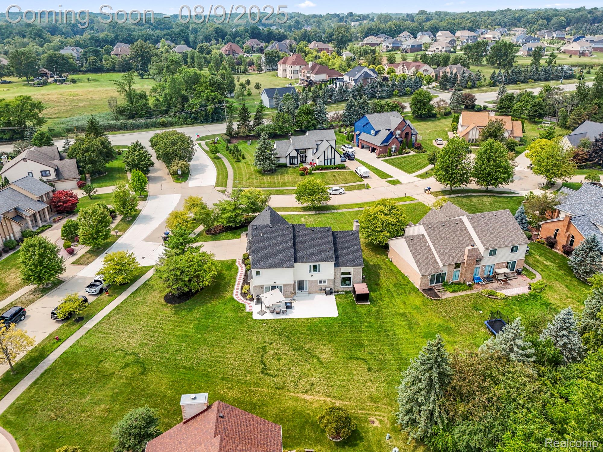 8140 N Pointe Court