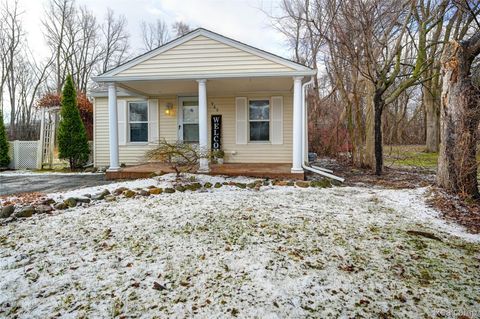 969 Dunreath Street Wolverine Lake Village MI 48390