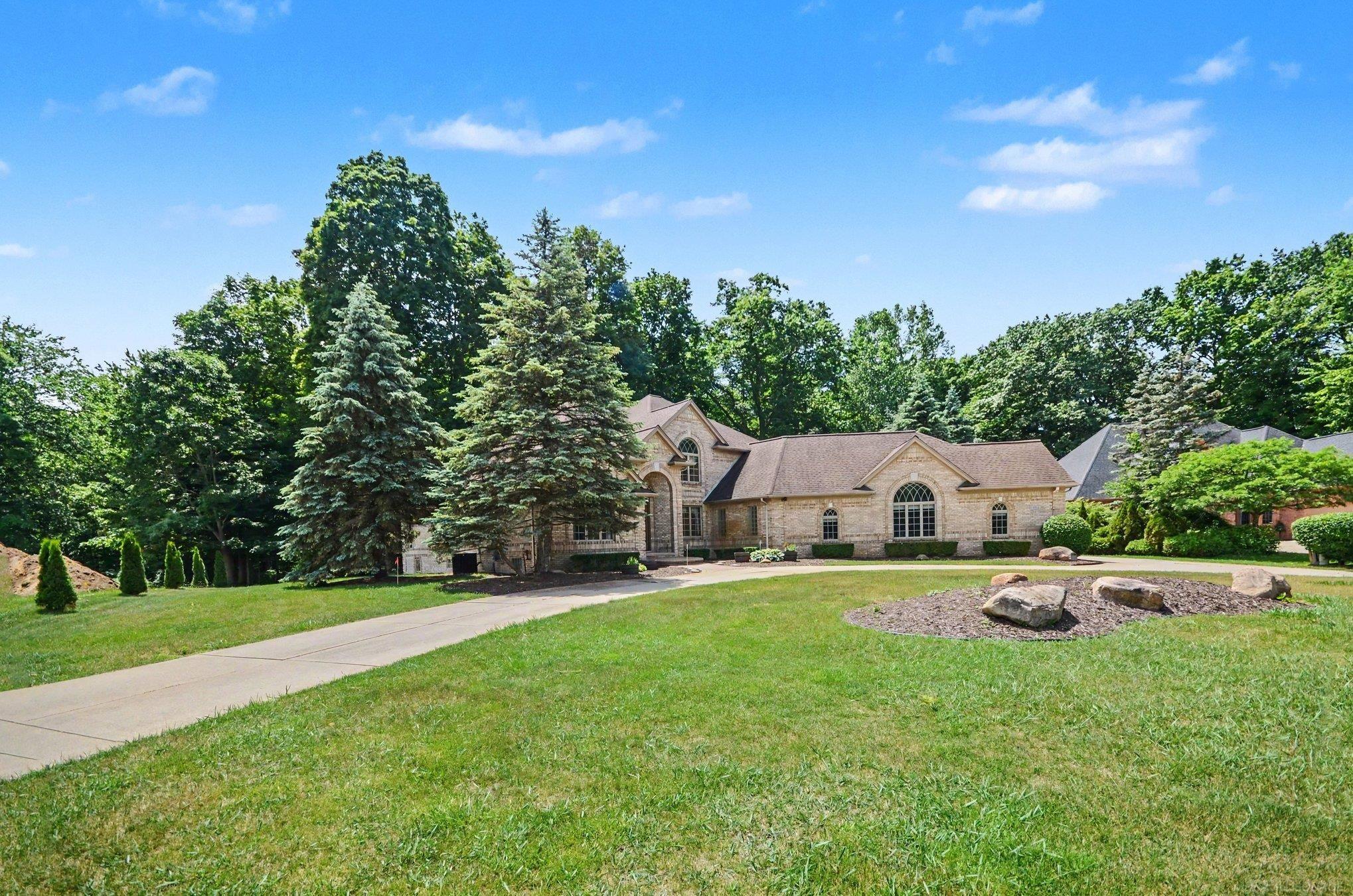 11684 Majestic Court