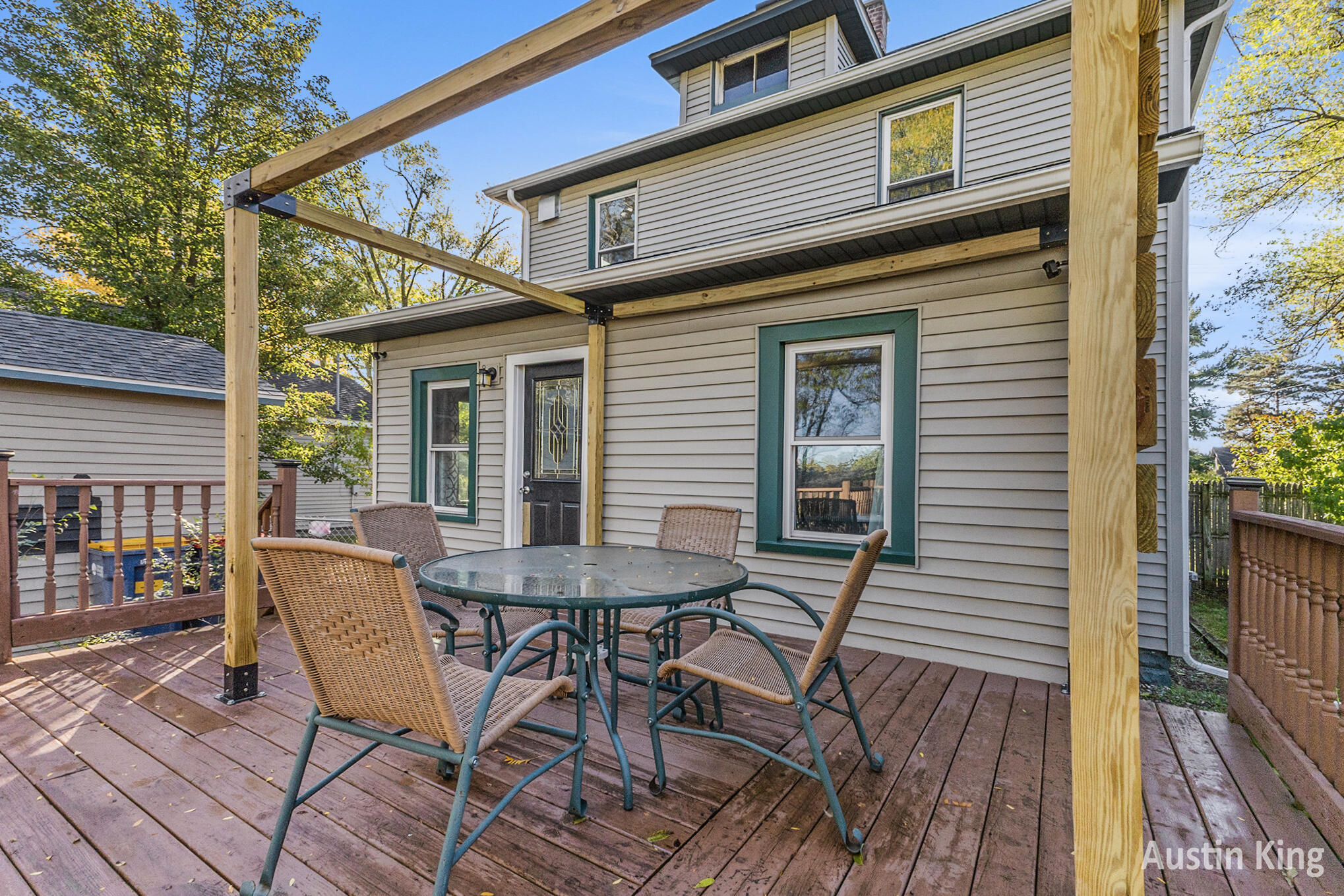 Grand Rapids City, Michigan 49503, United States, 3 Bedrooms Bedrooms, ,2 BathroomsBathrooms,Residential,Active,232638