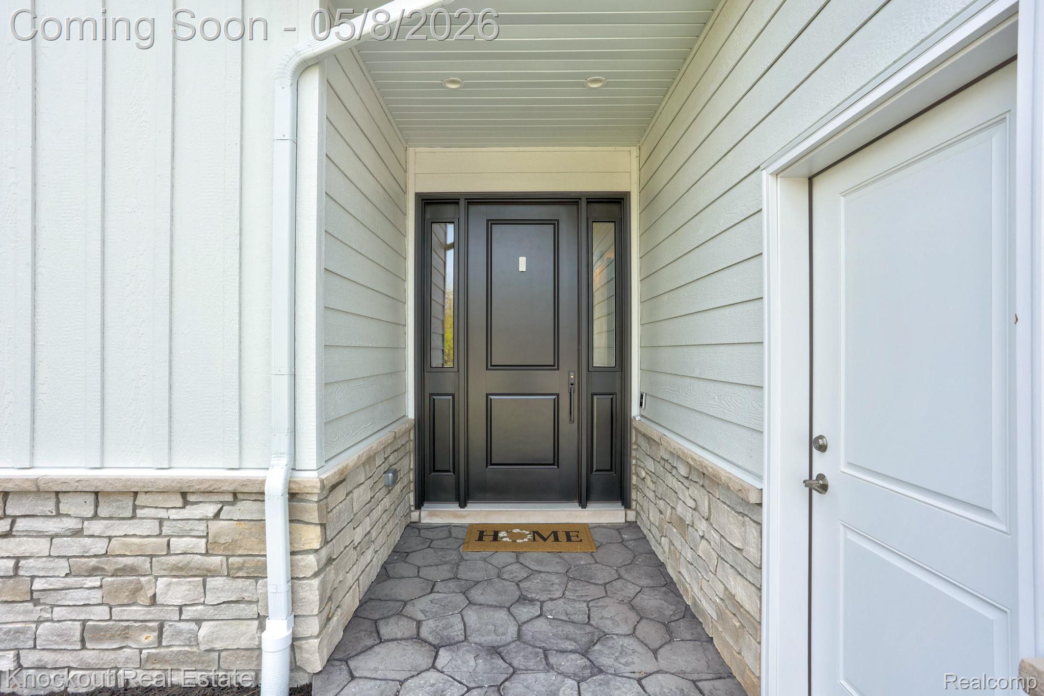 27 Hanover Drive
