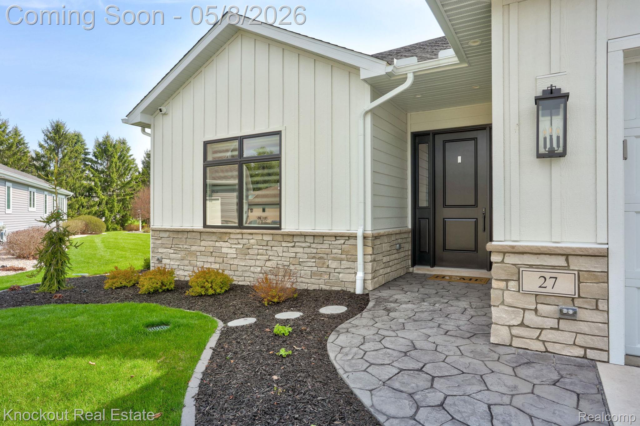 27 Hanover Drive