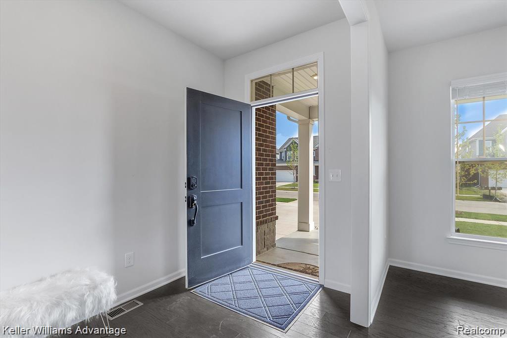 48389 Fieldstone Drive