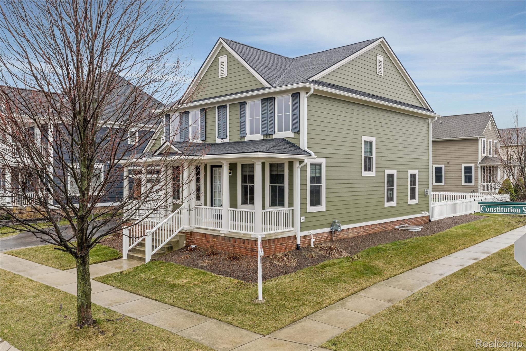 724 Constitution Street