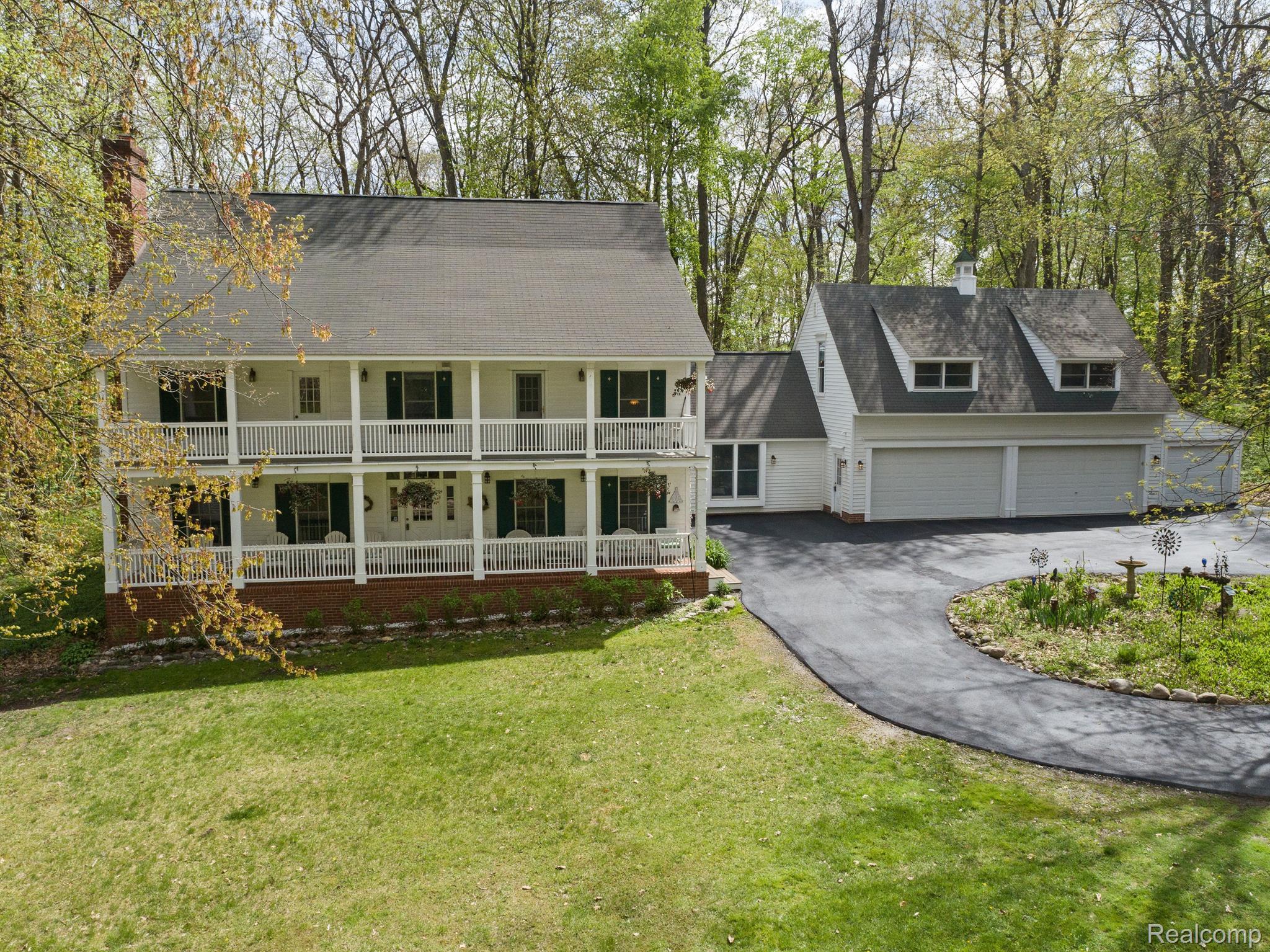 2457 ROCKY TOP Lane