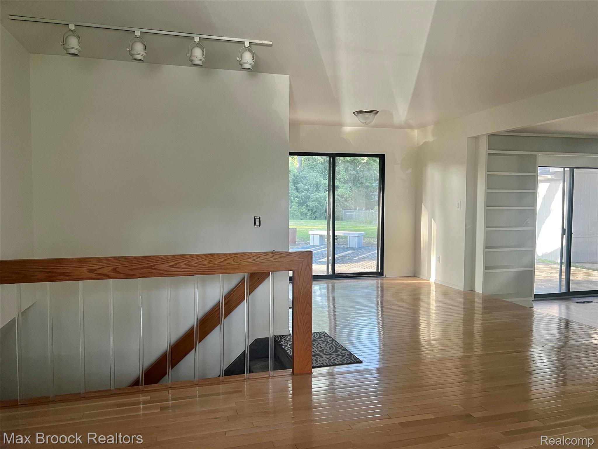 2103 Virginia Drive