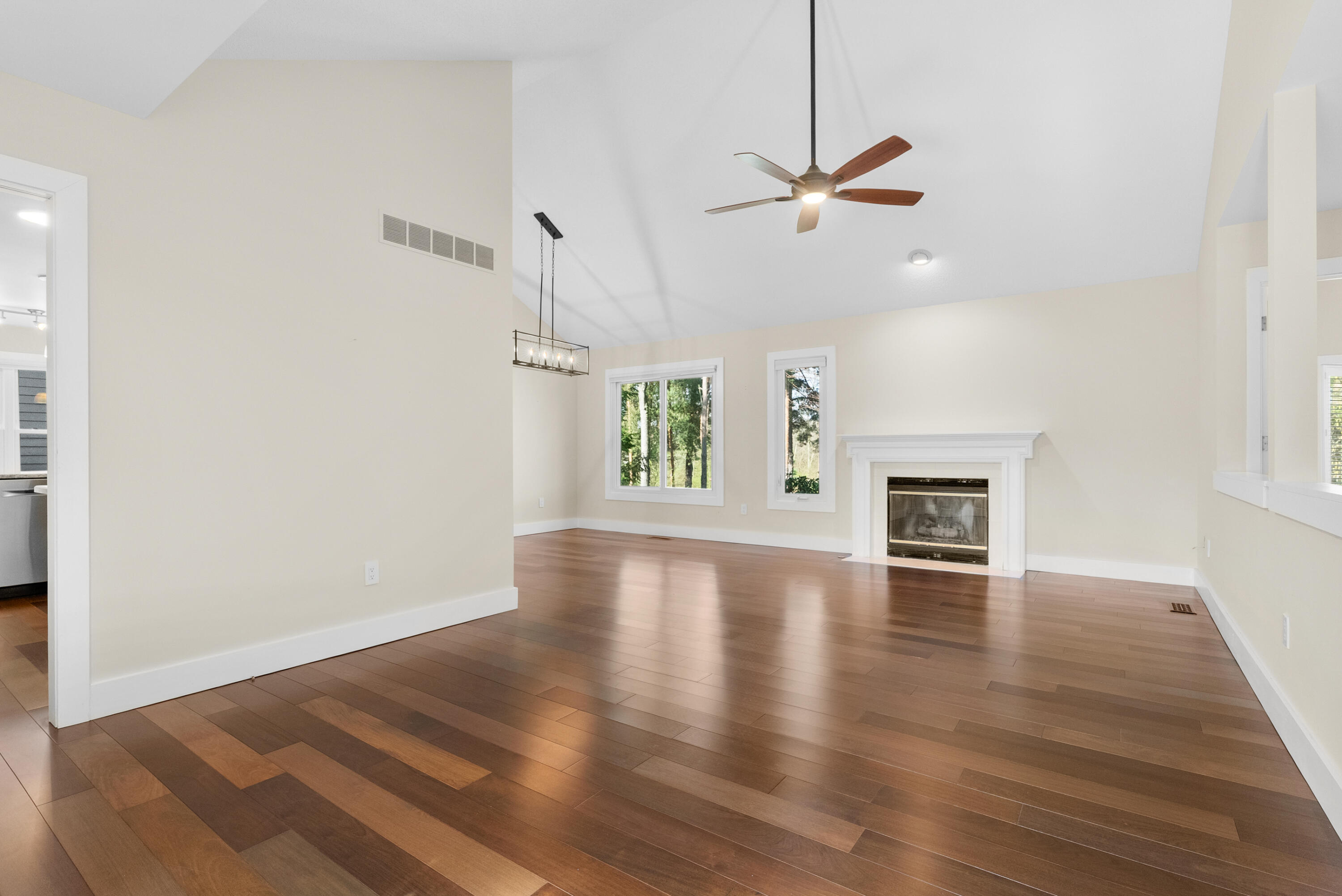 10581 Country Club Drive