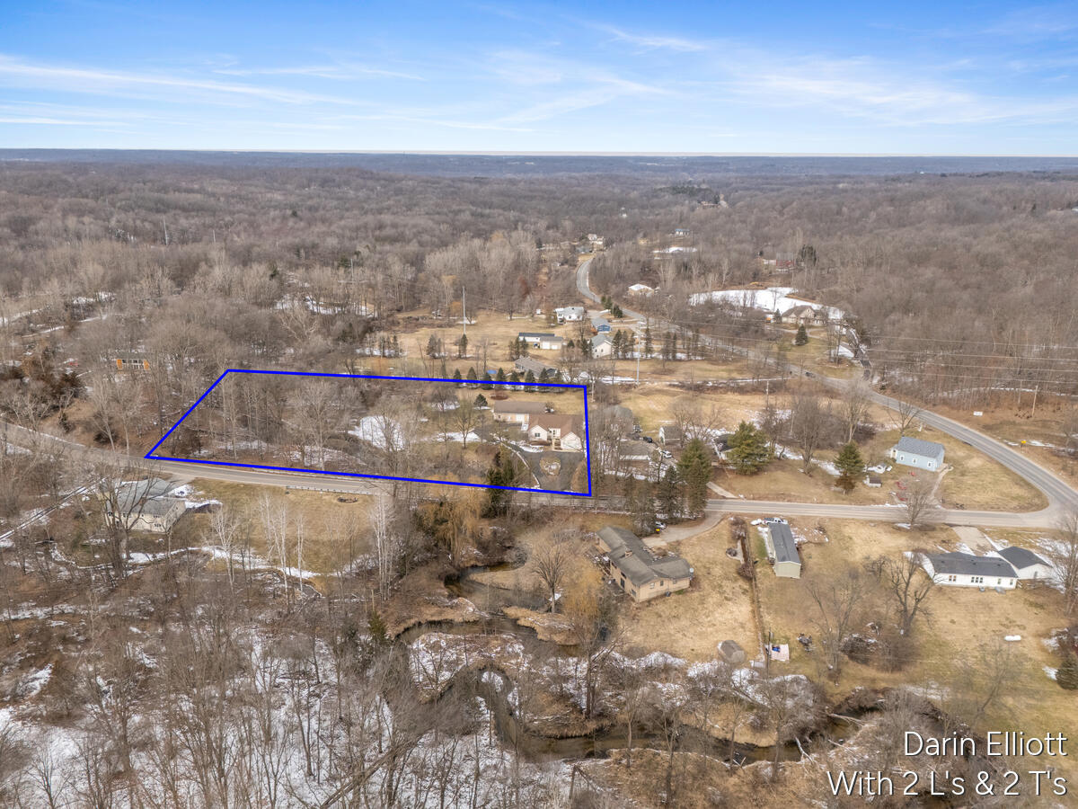 7086 W Peck Lake Road