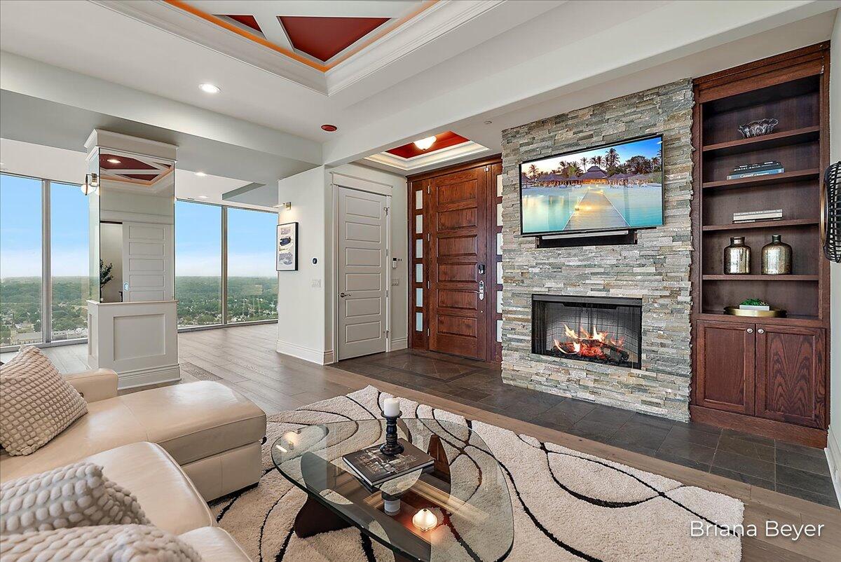 335 Bridge Street NW 3102