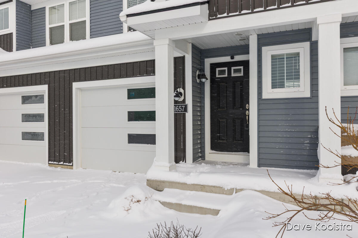1657 Thyme Drive SW