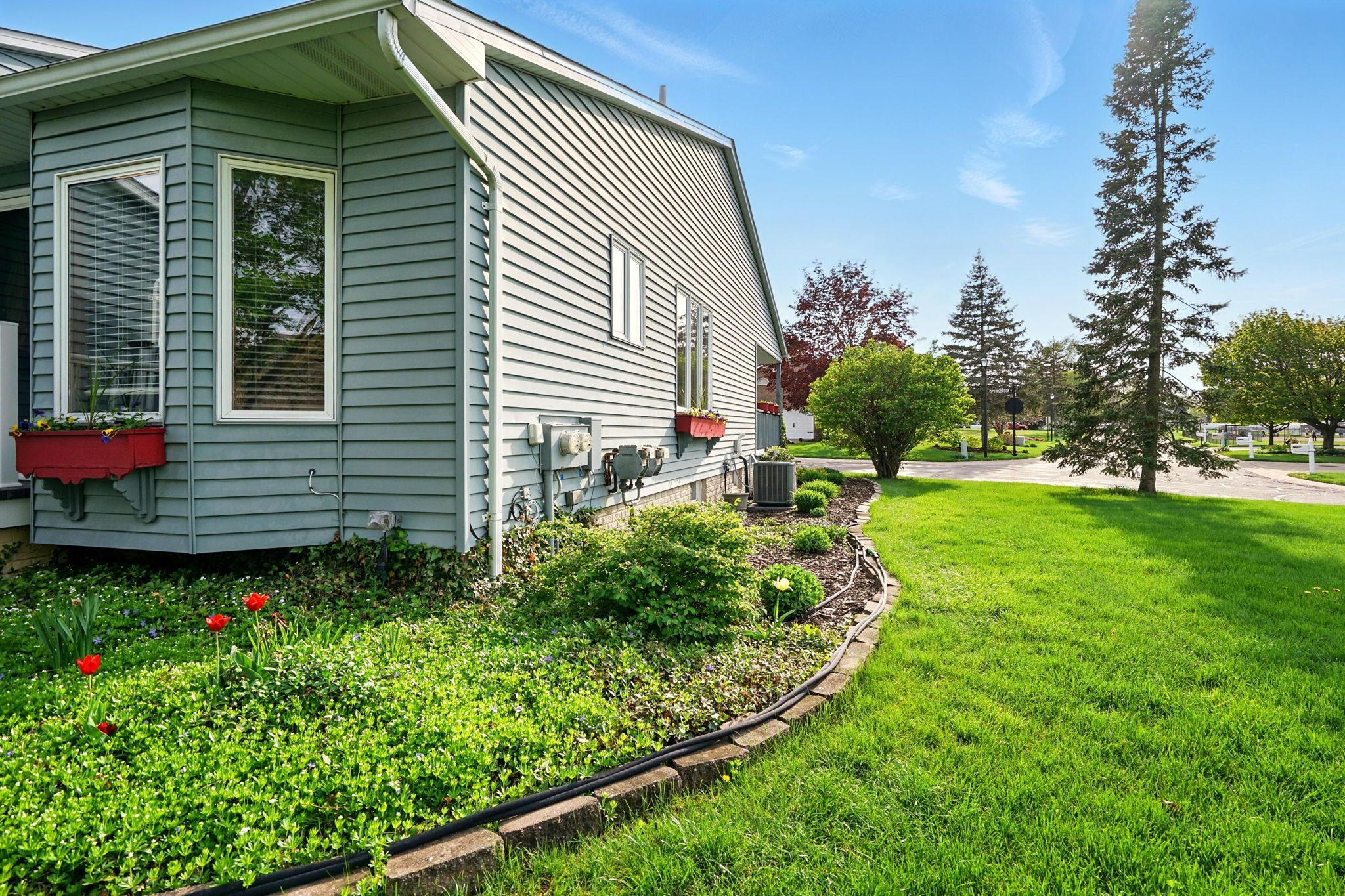 4466 COLONY Court