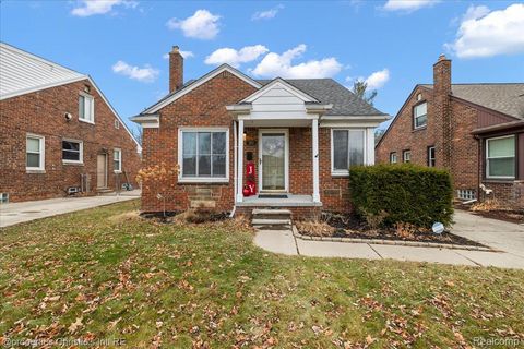 21553 Bournemouth Street Harper Woods City MI 48225