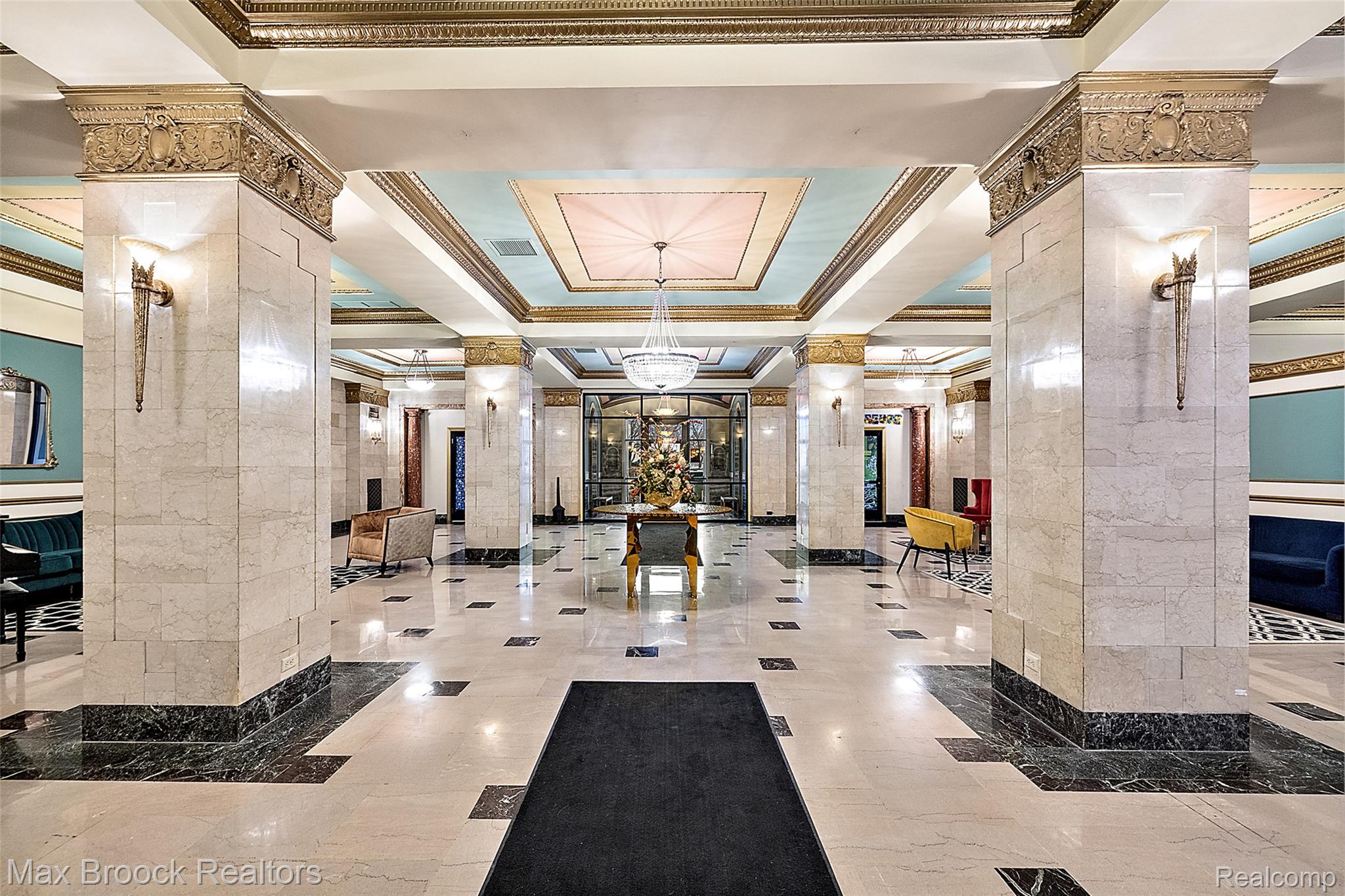 15 E Kirby #928 Street