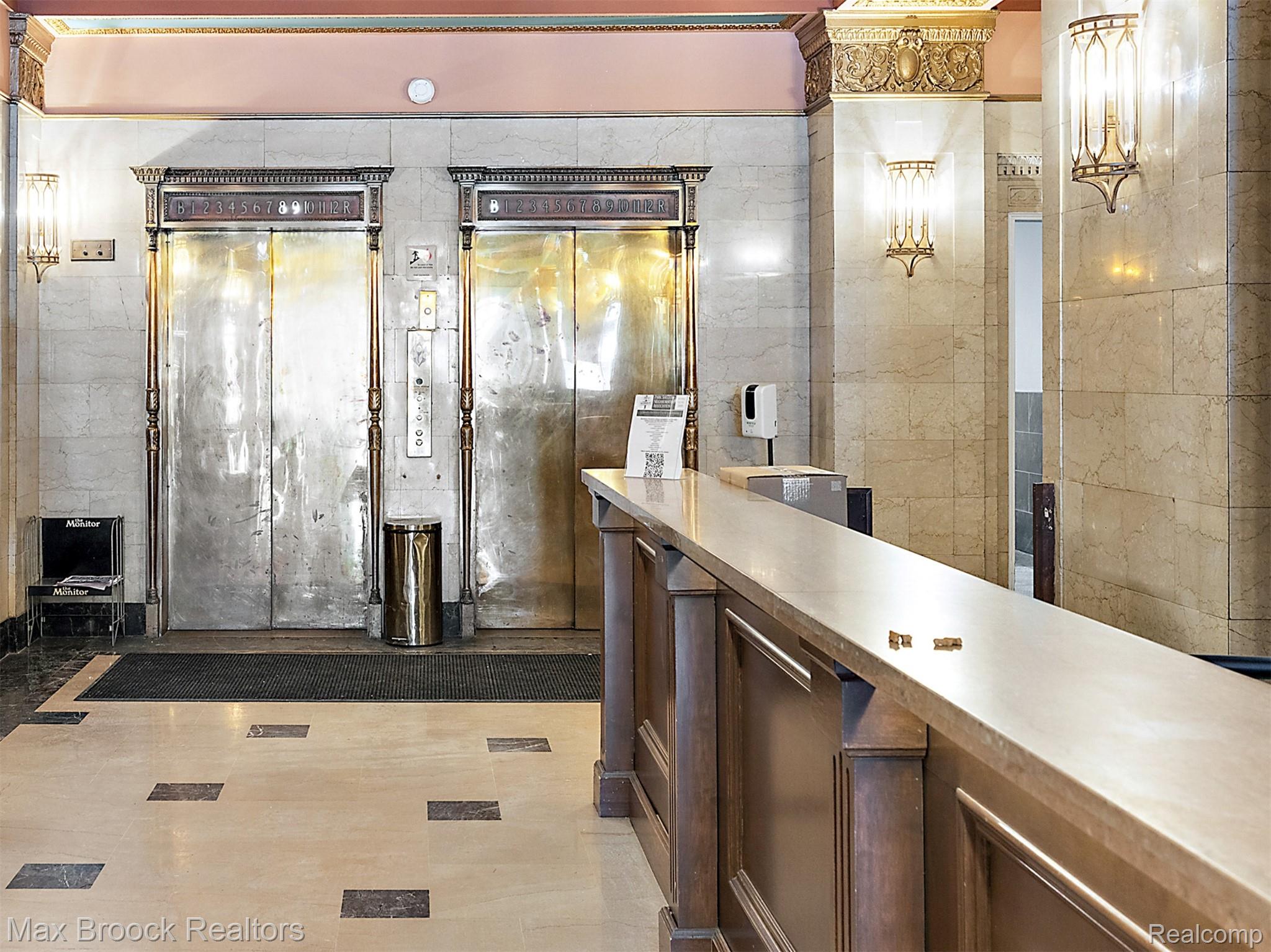 15 E Kirby #928 Street