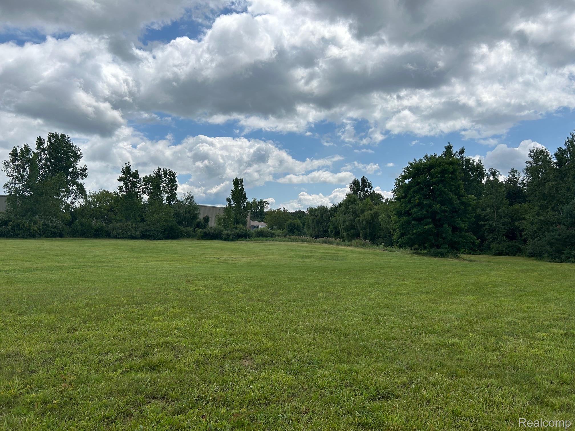 V/L Silver Lake Road