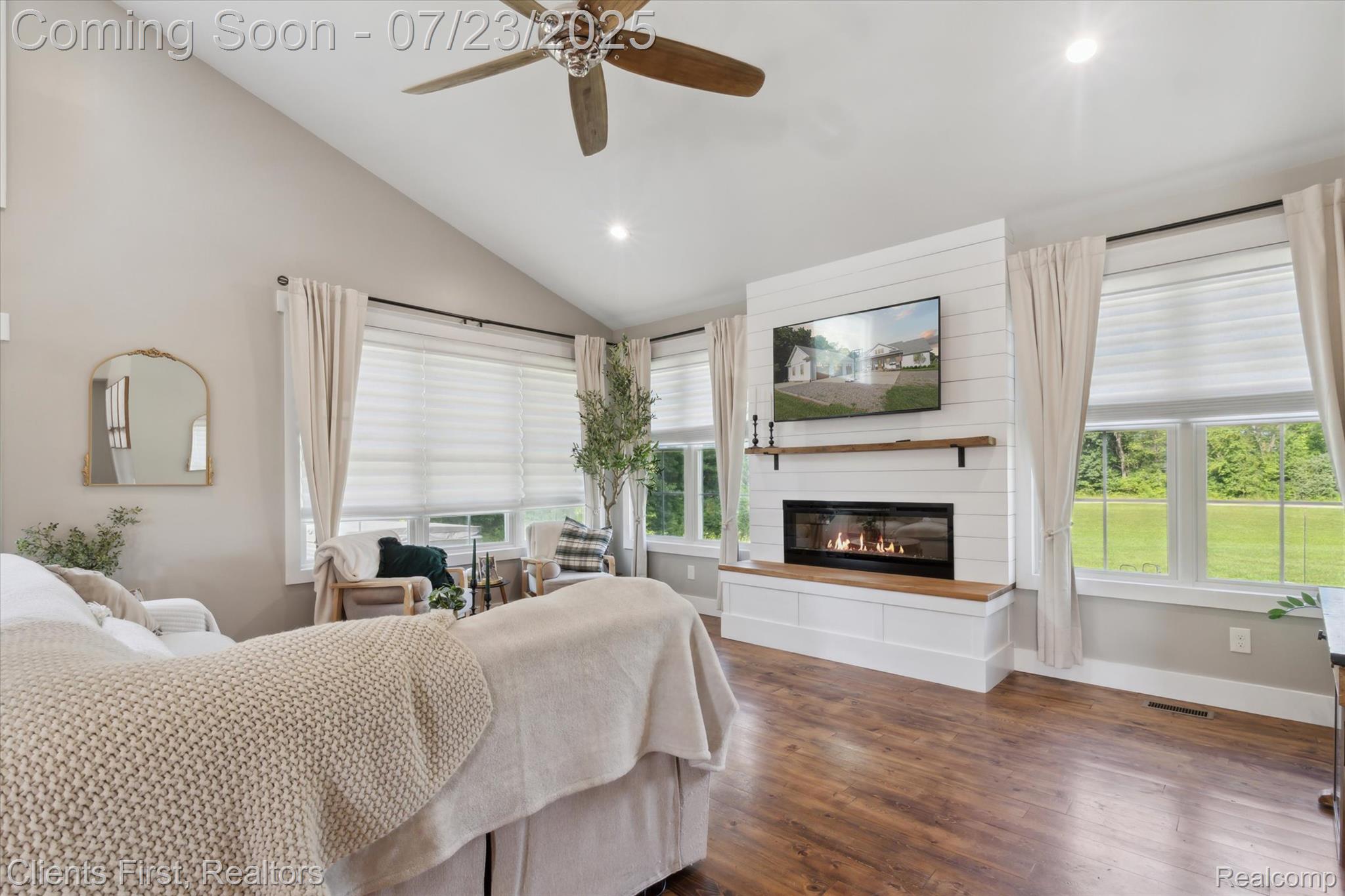 6122 Hartland Road