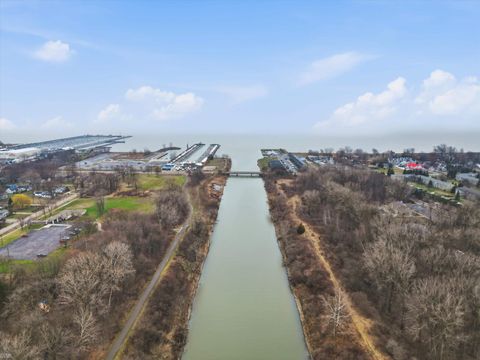 Tiny photo for 25675 N Maritime Circle, Harrison Charter Township, MI 48045 (MLS # 58050203240)