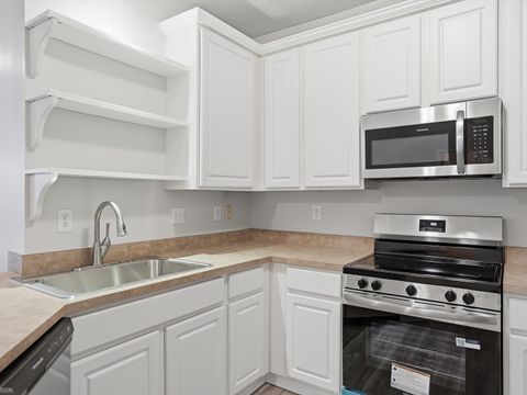 Tiny photo for 25675 N Maritime Circle, Harrison Charter Township, MI 48045 (MLS # 58050203240)