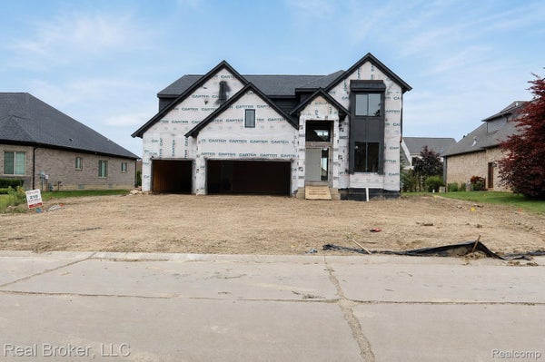 35704 ADDISON DR, NEW BALTIMORE, MI 48047 - Image b984f13ebd2092a5011e154ecbb00fa8/3077447872