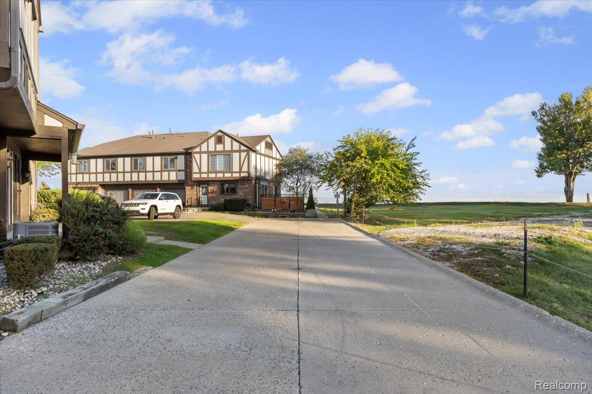 203 Lac Sainte Claire Drive